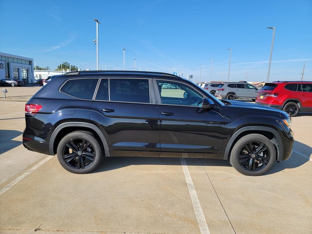 used 2022 Volkswagen Atlas car, priced at $32,500