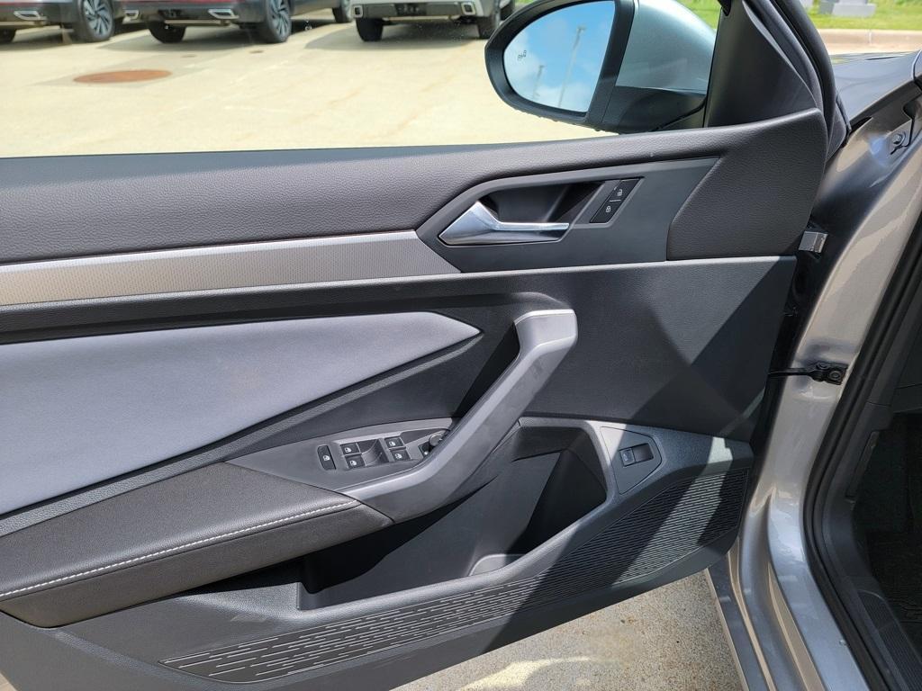 new 2025 Volkswagen Jetta car, priced at $27,201