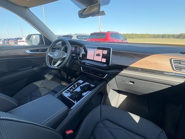 new 2026 Volkswagen Atlas car, priced at $48,531
