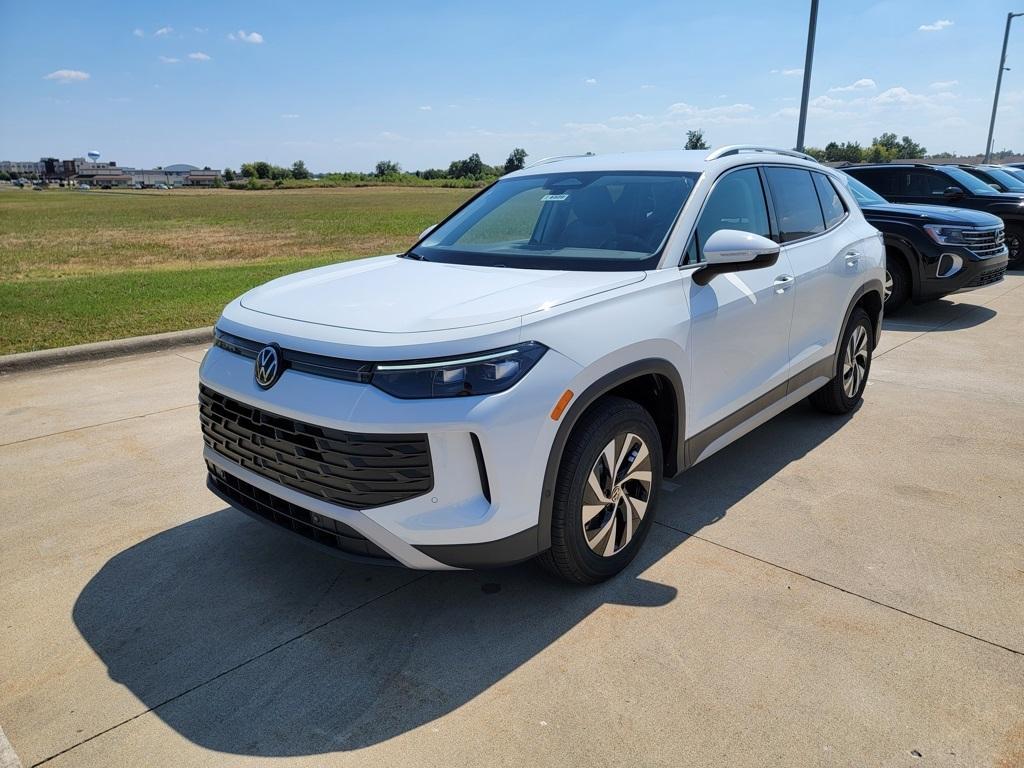 new 2025 Volkswagen Tiguan car, priced at $30,975