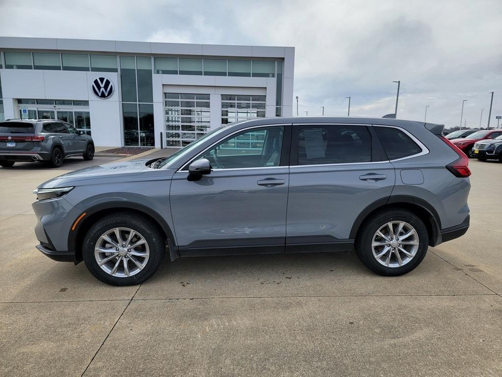 used 2023 Honda CR-V car, priced at $31,000
