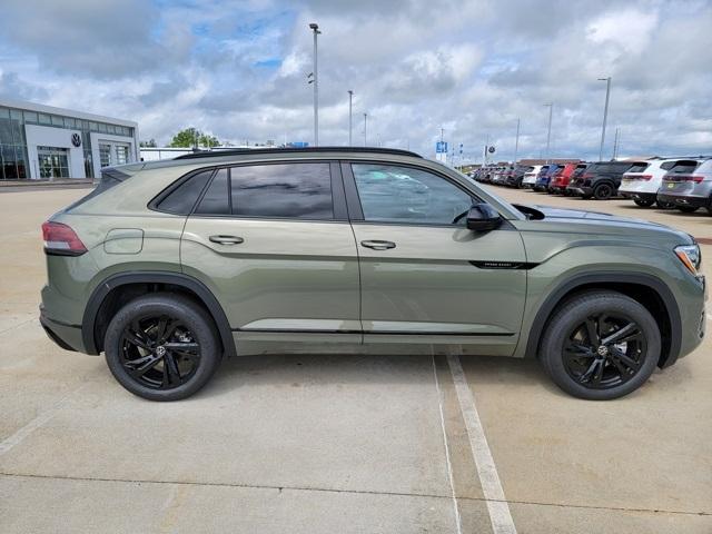 new 2025 Volkswagen Atlas Cross Sport car, priced at $51,041