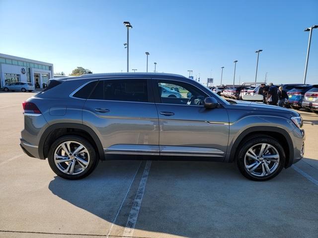 new 2024 Volkswagen Atlas Cross Sport car, priced at $48,721