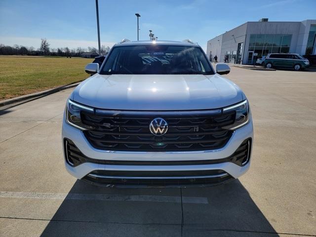 new 2025 Volkswagen Atlas car, priced at $54,081