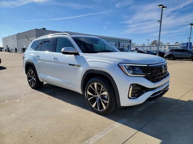 new 2025 Volkswagen Atlas car, priced at $54,081