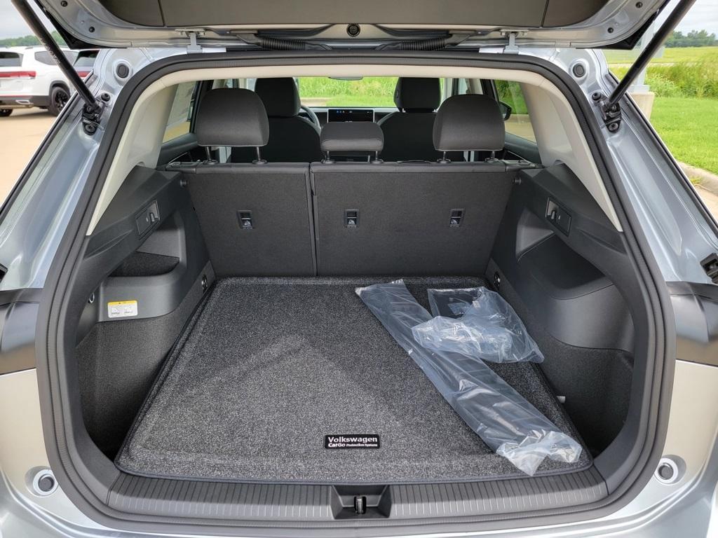 new 2025 Volkswagen Tiguan car, priced at $30,511