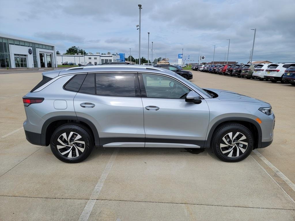 new 2025 Volkswagen Tiguan car, priced at $30,511