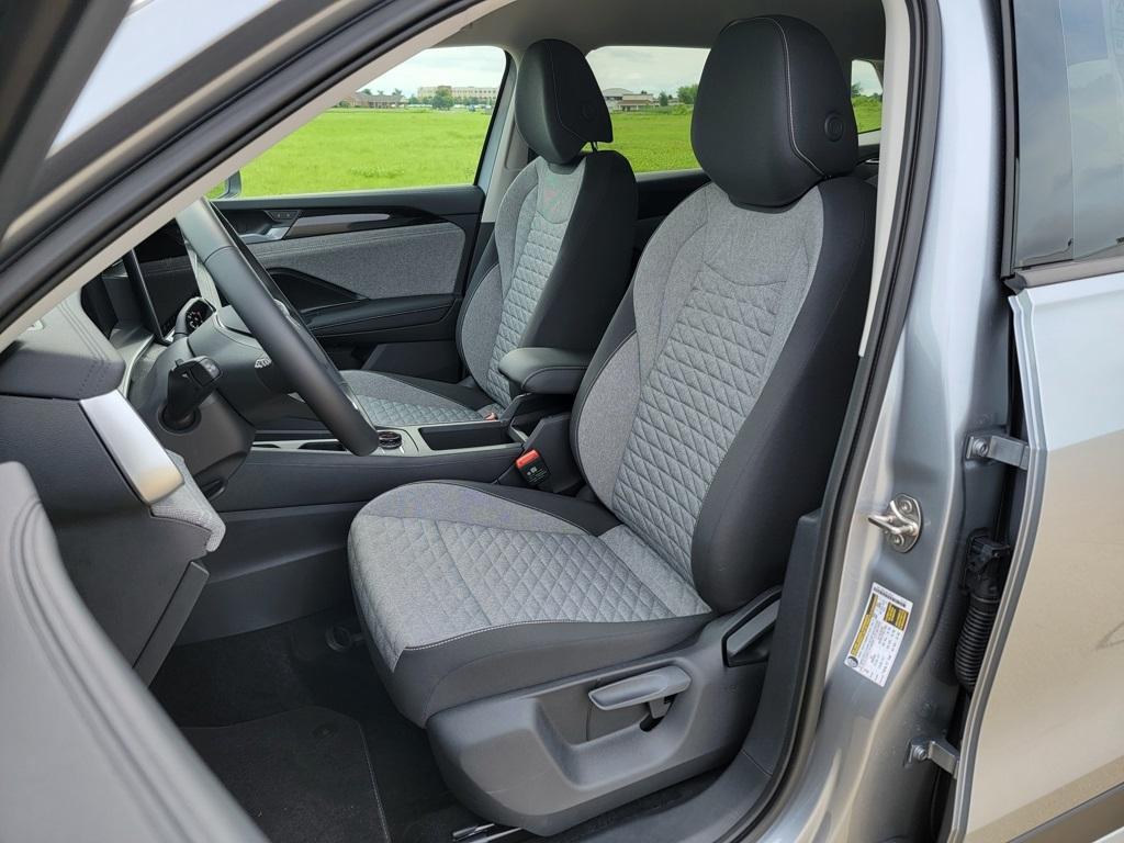 new 2025 Volkswagen Tiguan car, priced at $30,511