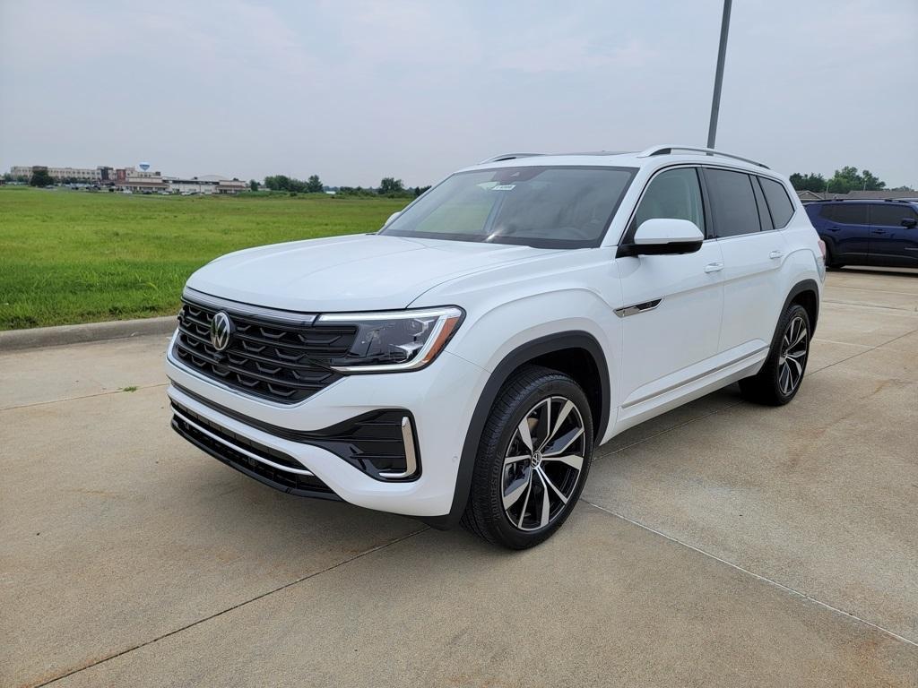 new 2025 Volkswagen Atlas car, priced at $55,311