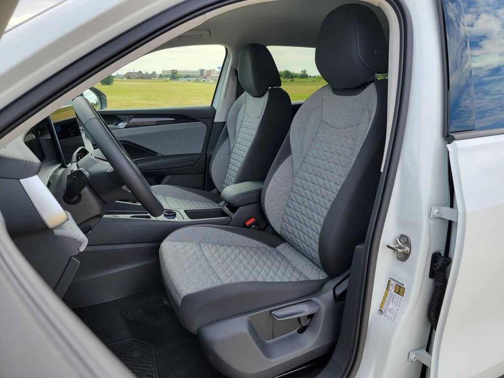 new 2025 Volkswagen Tiguan car, priced at $31,261