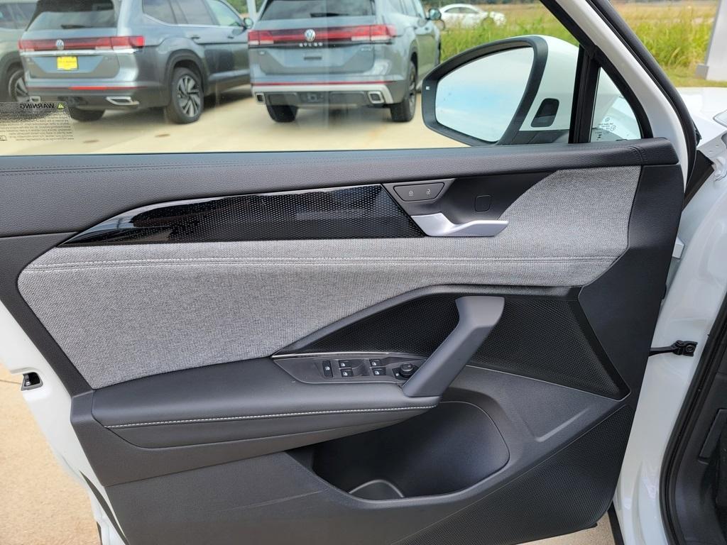 new 2025 Volkswagen Tiguan car, priced at $31,261