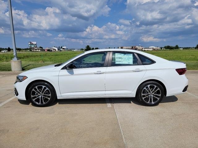 new 2024 Volkswagen Jetta car, priced at $24,078