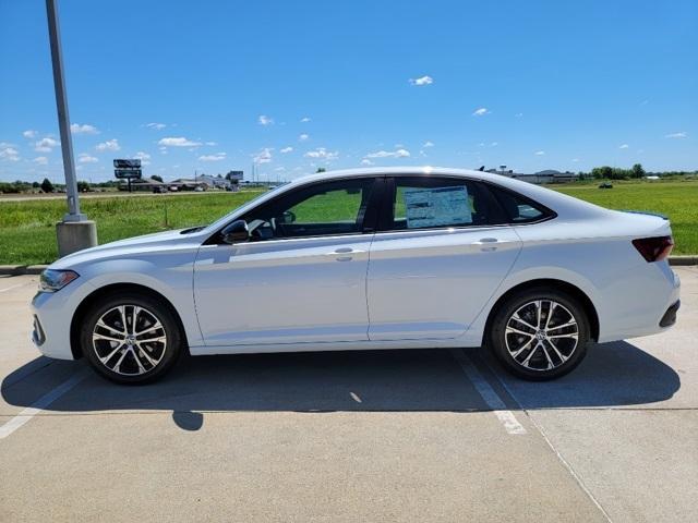 new 2024 Volkswagen Jetta car, priced at $23,673