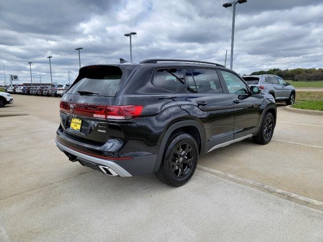 new 2024 Volkswagen Atlas car, priced at $50,494