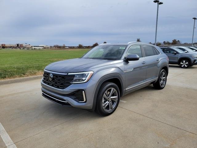 new 2024 Volkswagen Atlas Cross Sport car, priced at $48,361