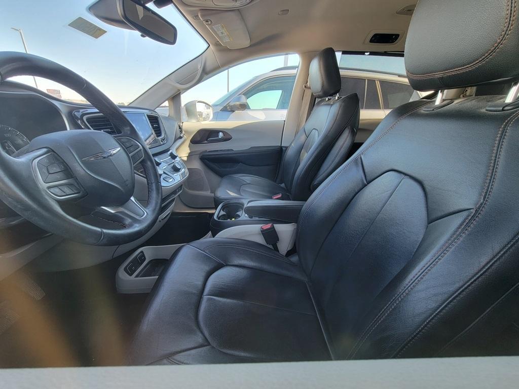 used 2017 Chrysler Pacifica car, priced at $9,000