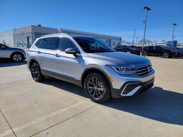 new 2024 Volkswagen Tiguan car, priced at $33,654