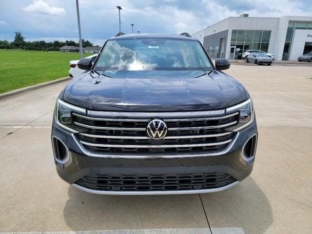 new 2024 Volkswagen Atlas car, priced at $39,538