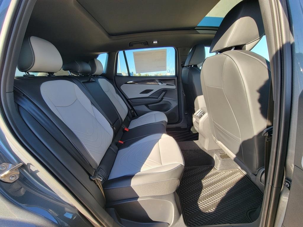 new 2025 Volkswagen Tiguan car, priced at $39,311