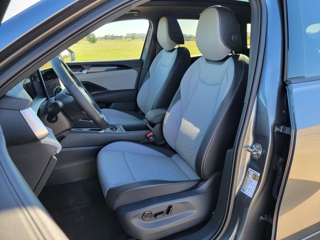 new 2025 Volkswagen Tiguan car, priced at $39,311