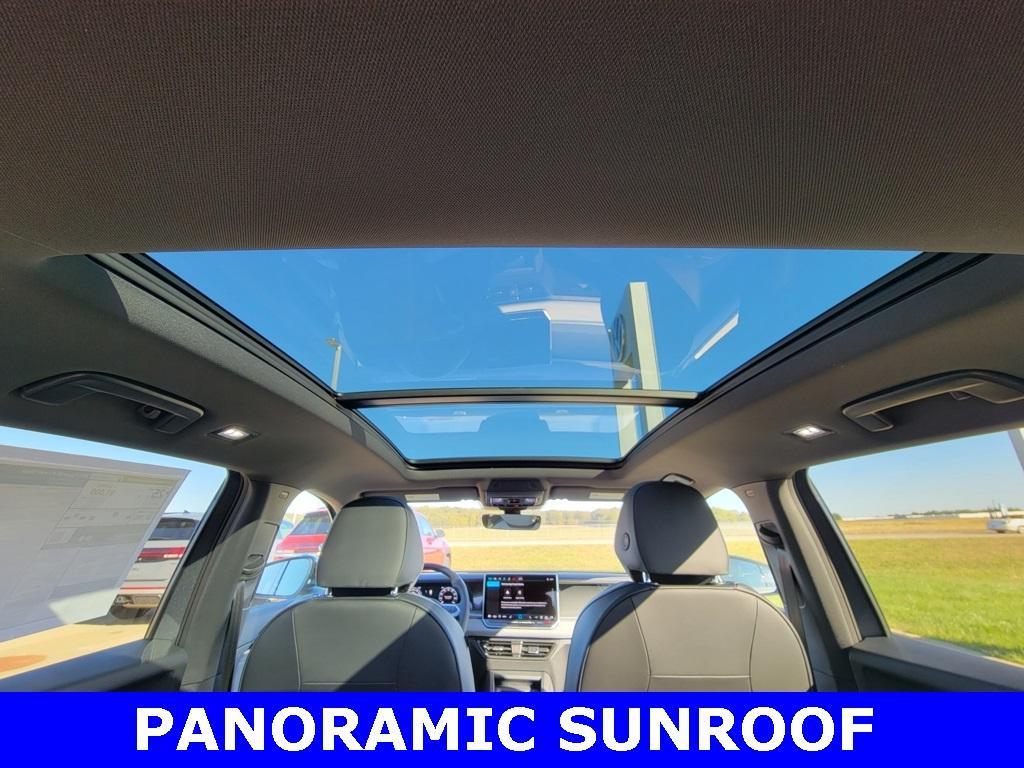 new 2025 Volkswagen Tiguan car, priced at $39,311