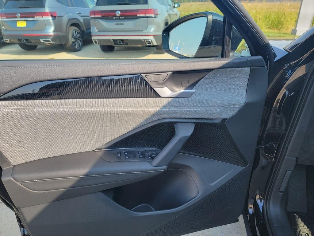 new 2025 Volkswagen Tiguan car, priced at $29,771