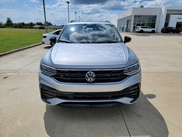 new 2024 Volkswagen Tiguan car, priced at $35,296