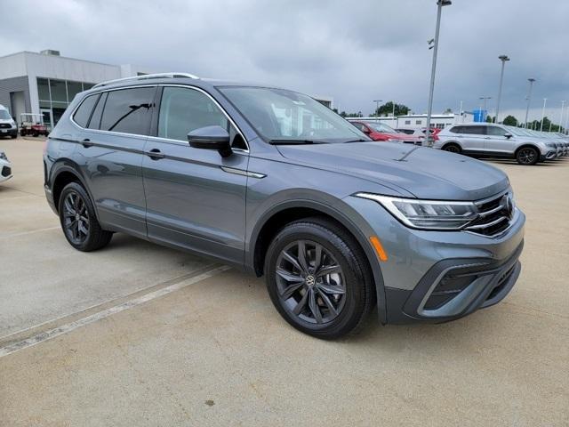 new 2024 Volkswagen Tiguan car, priced at $34,348