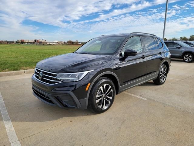 new 2024 Volkswagen Tiguan car, priced at $28,984