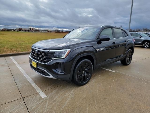 new 2024 Volkswagen Atlas Cross Sport car, priced at $43,006