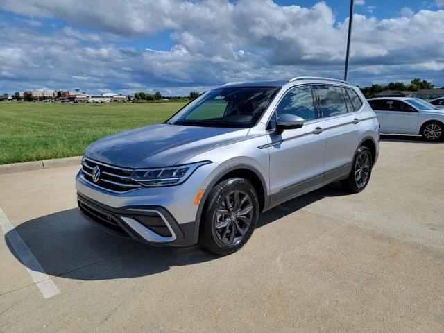 new 2024 Volkswagen Tiguan car, priced at $34,201