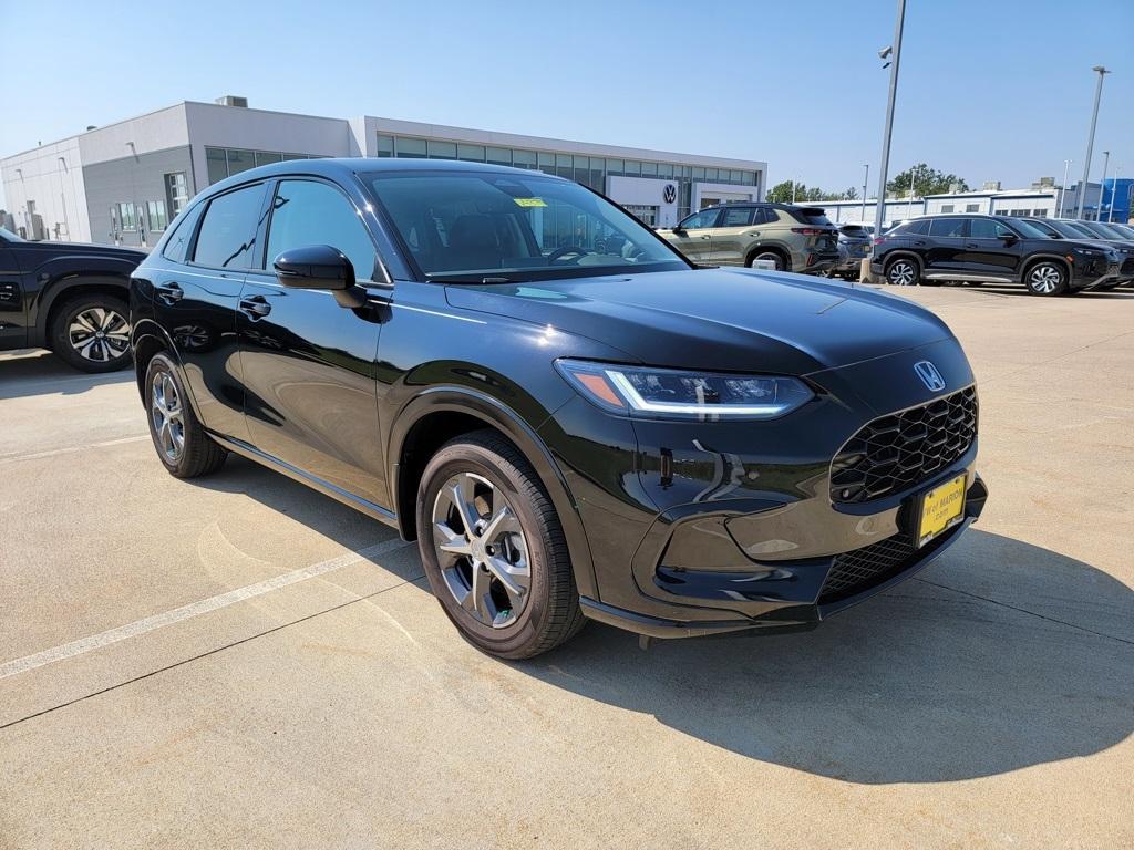 used 2025 Honda HR-V car, priced at $27,750