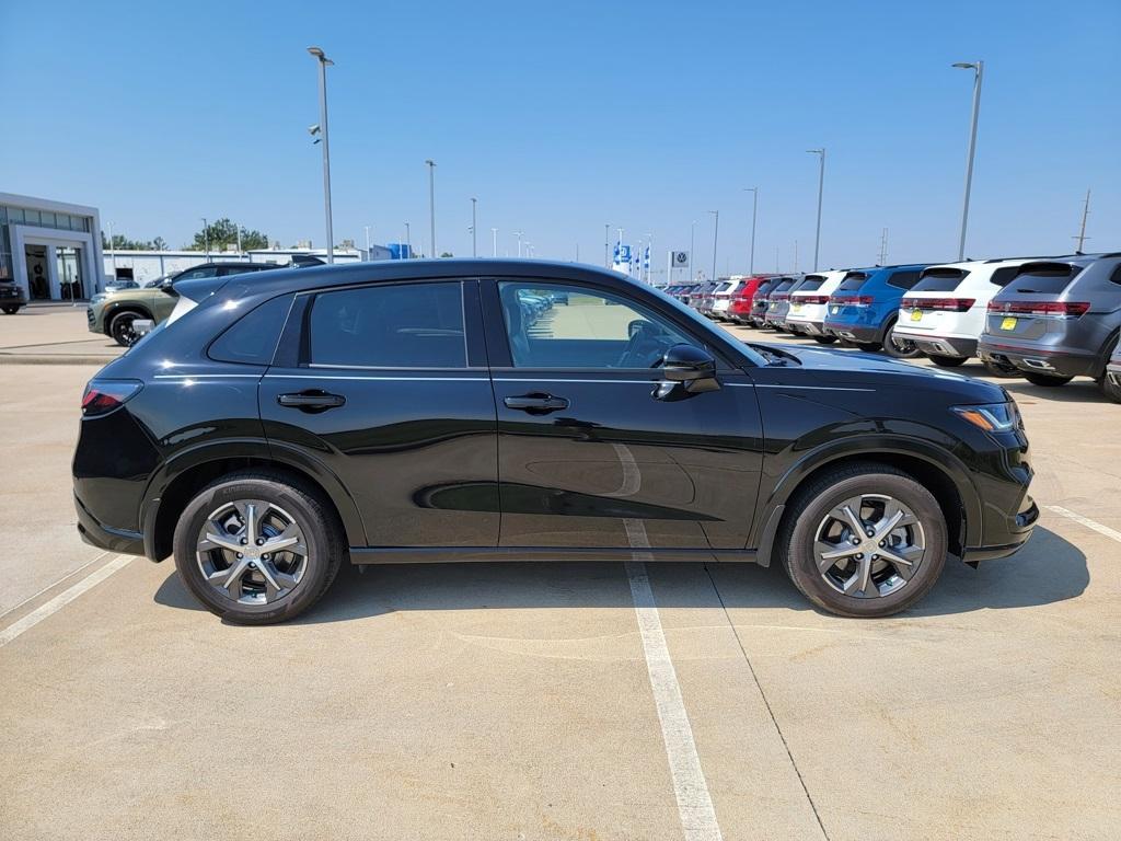 used 2025 Honda HR-V car, priced at $27,750