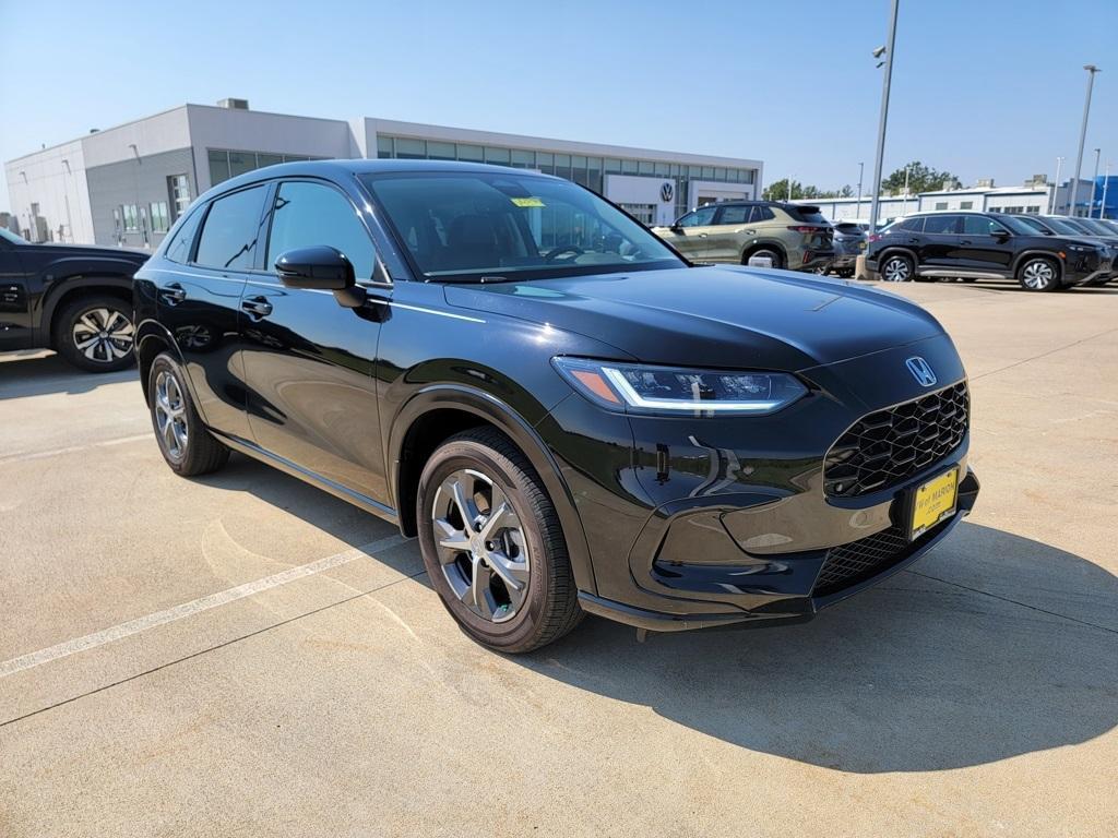 used 2025 Honda HR-V car, priced at $27,750