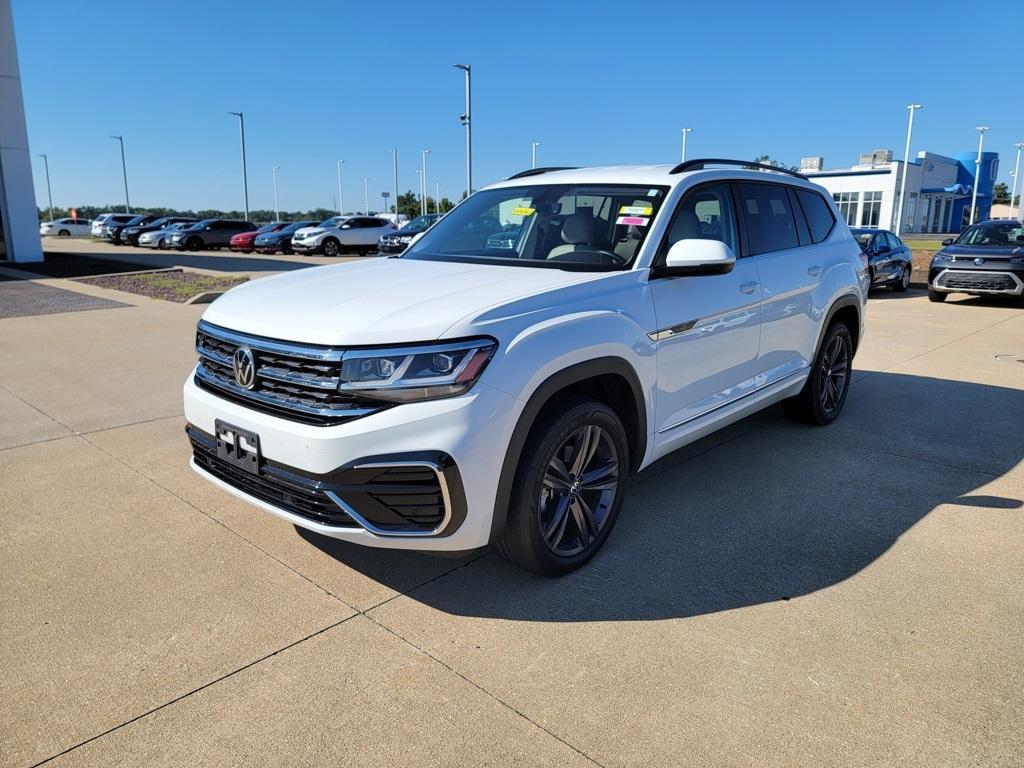 used 2021 Volkswagen Atlas car, priced at $25,000