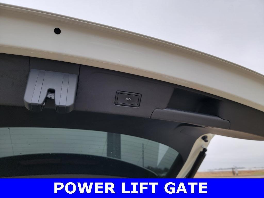 used 2022 Volkswagen Atlas Cross Sport car, priced at $28,000