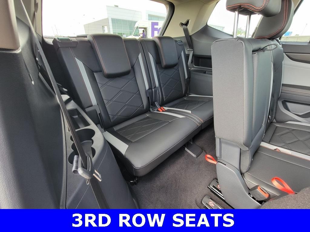 new 2025 Volkswagen Atlas car, priced at $42,979