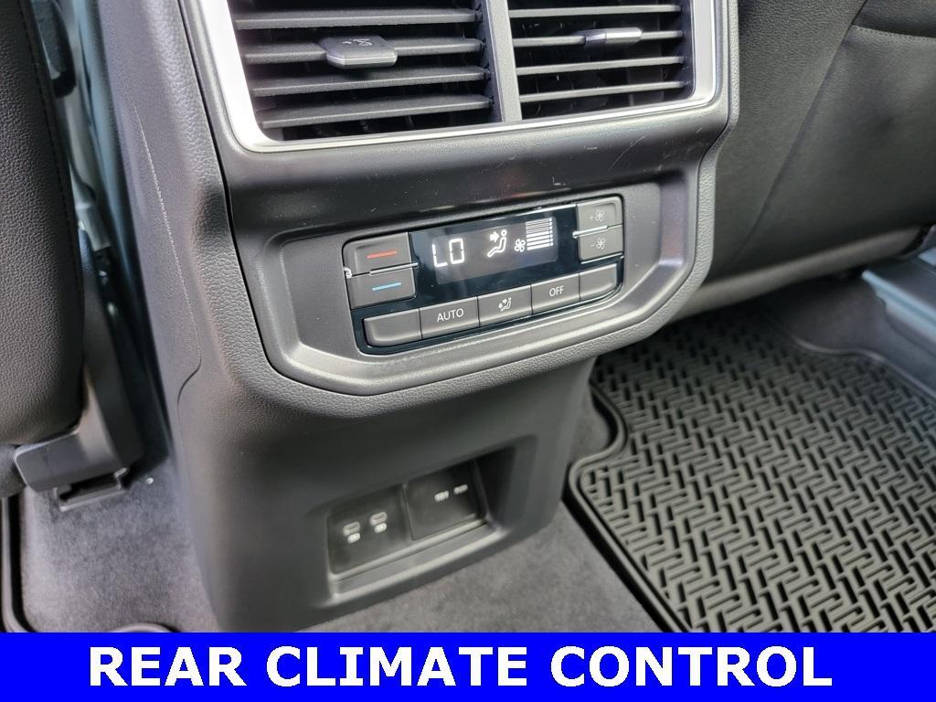 new 2025 Volkswagen Atlas car, priced at $42,979