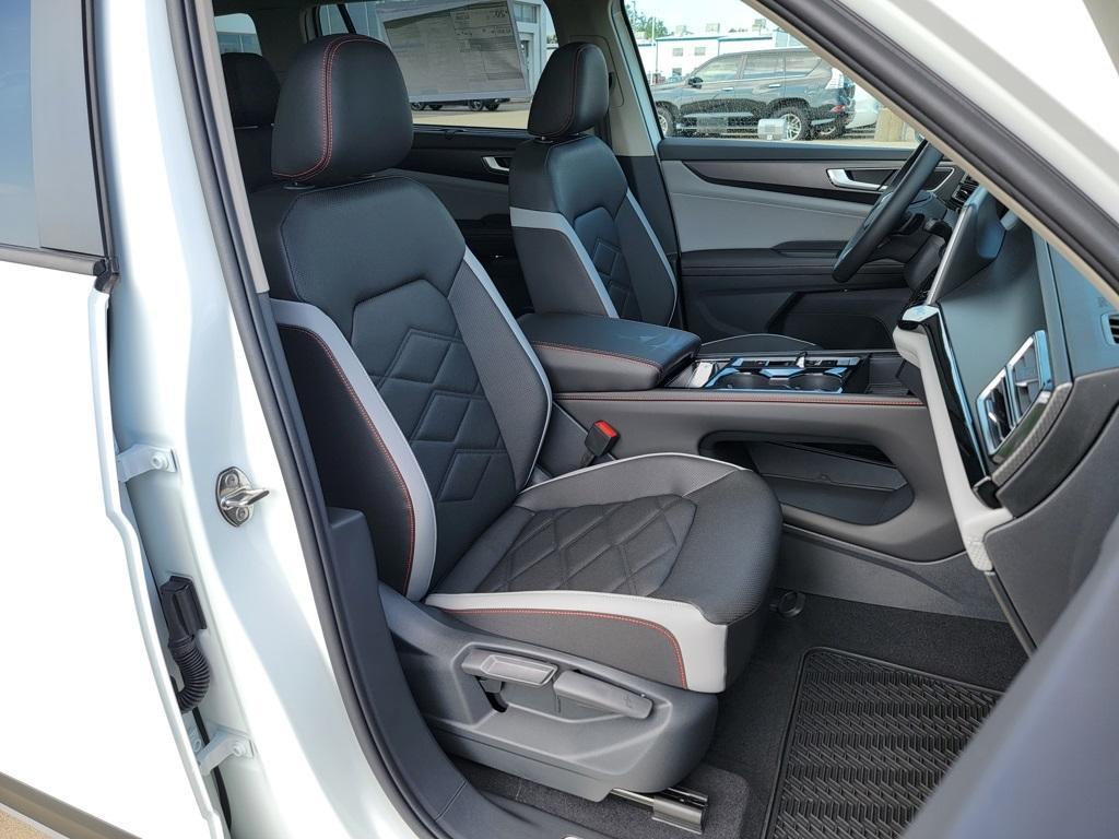 new 2025 Volkswagen Atlas car, priced at $42,979