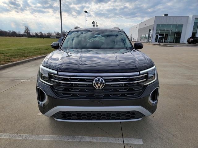 new 2025 Volkswagen Atlas car, priced at $47,076