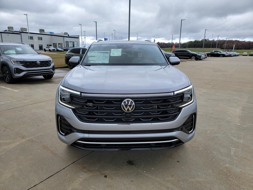new 2026 Volkswagen Atlas Cross Sport car, priced at $55,194