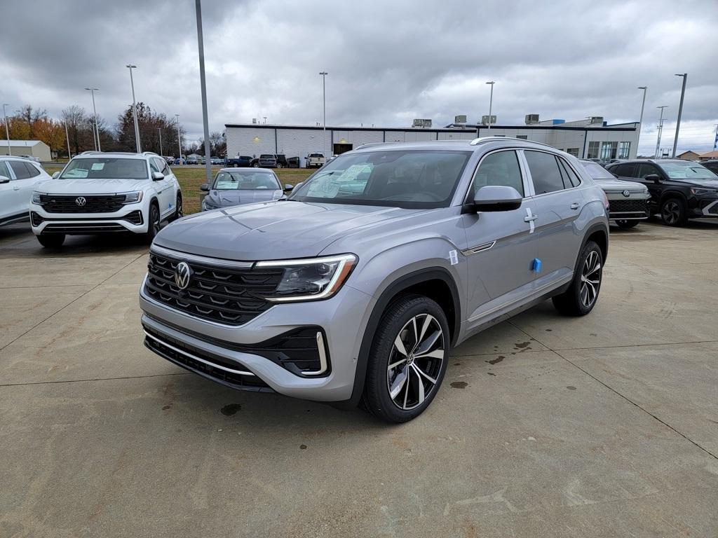 new 2026 Volkswagen Atlas Cross Sport car, priced at $55,194