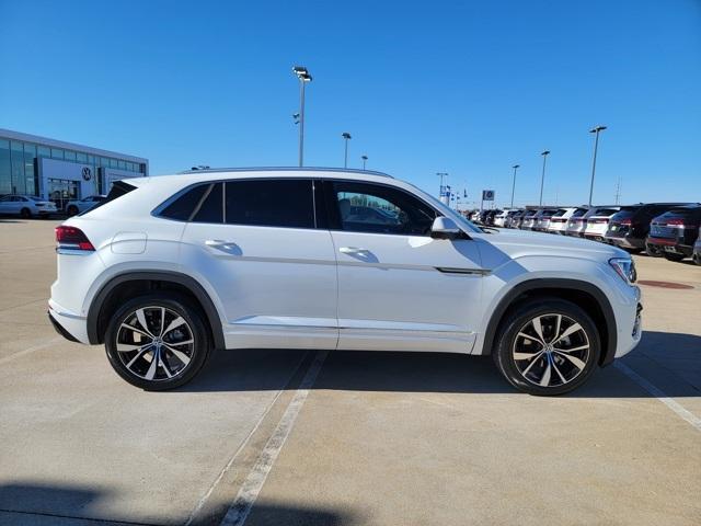 new 2025 Volkswagen Atlas Cross Sport car, priced at $53,801