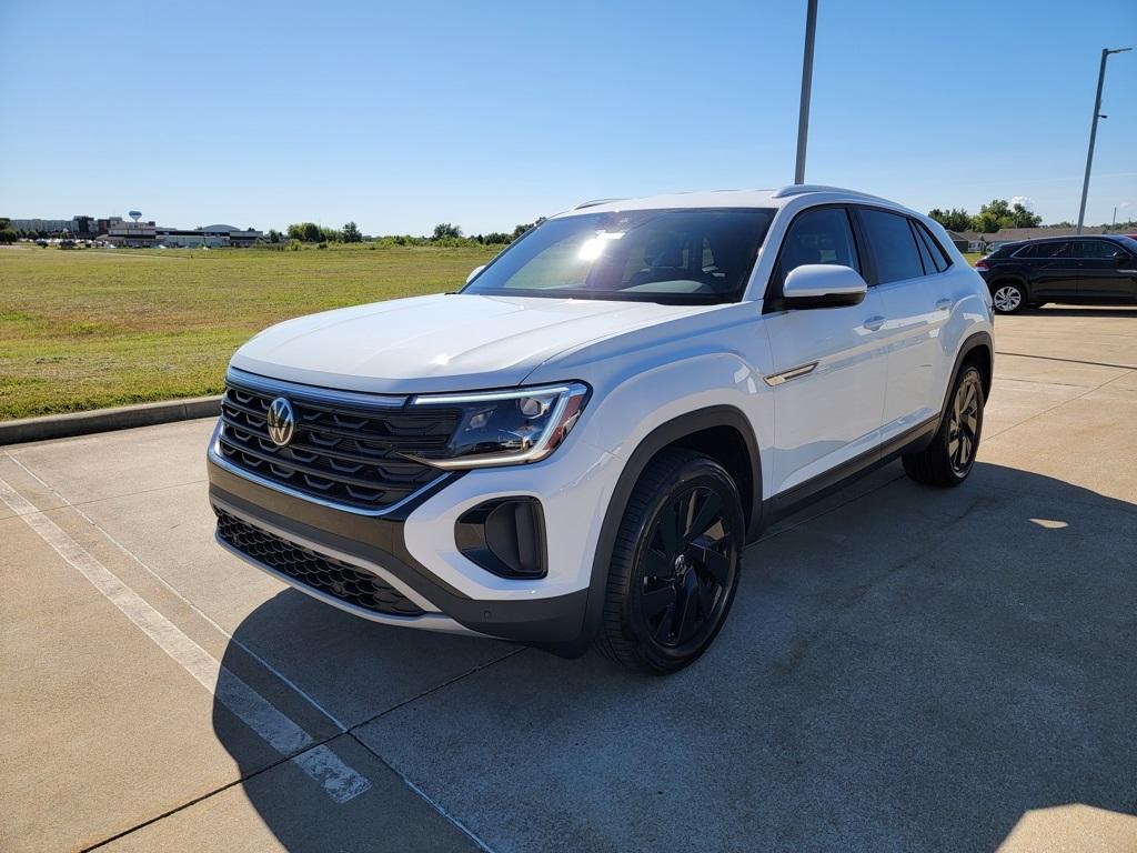 new 2025 Volkswagen Atlas Cross Sport car, priced at $42,441