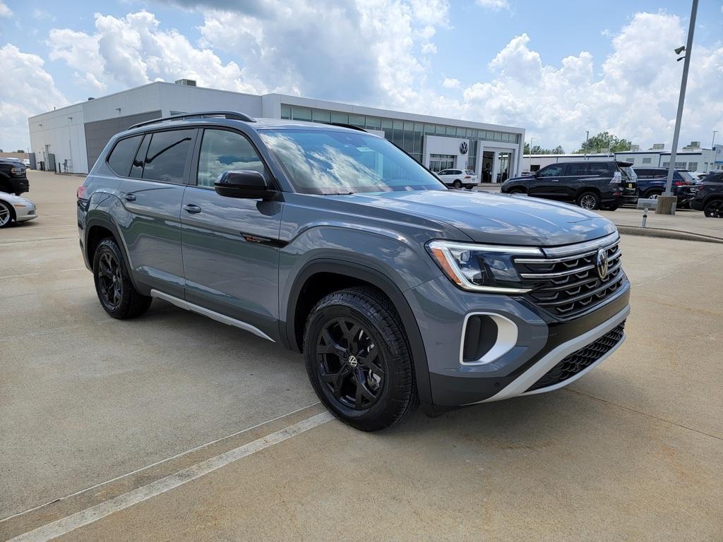 new 2025 Volkswagen Atlas car, priced at $46,434