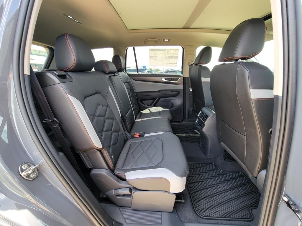 new 2025 Volkswagen Atlas car, priced at $46,434
