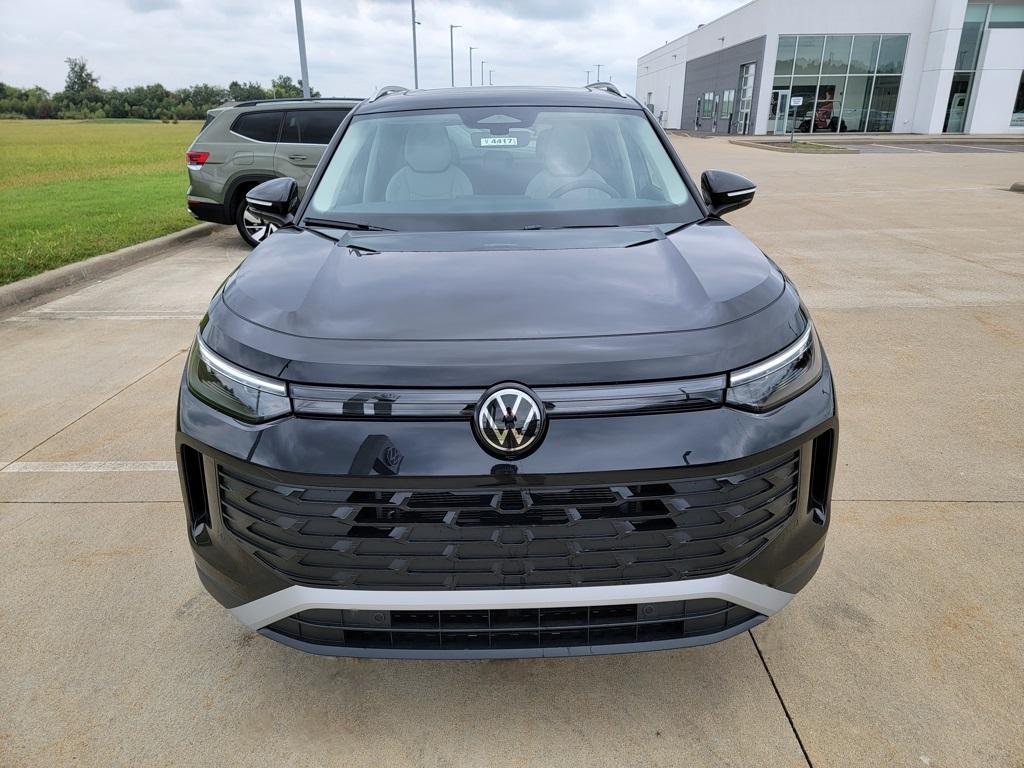 new 2025 Volkswagen Tiguan car, priced at $35,676