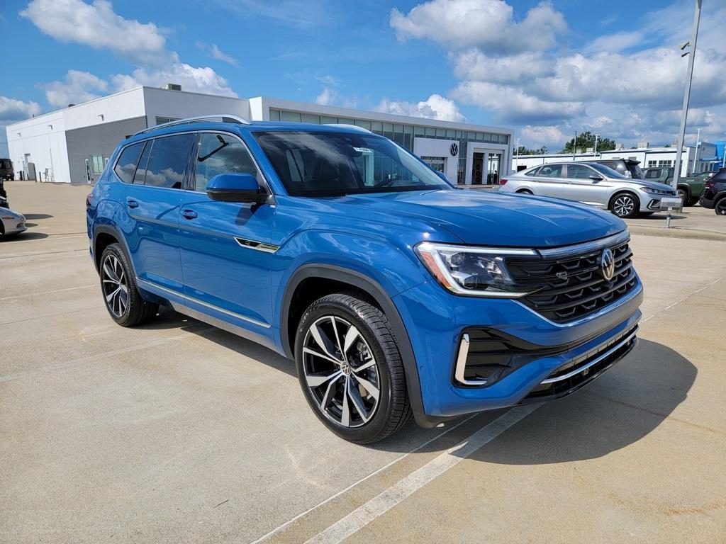 new 2025 Volkswagen Atlas car, priced at $50,529