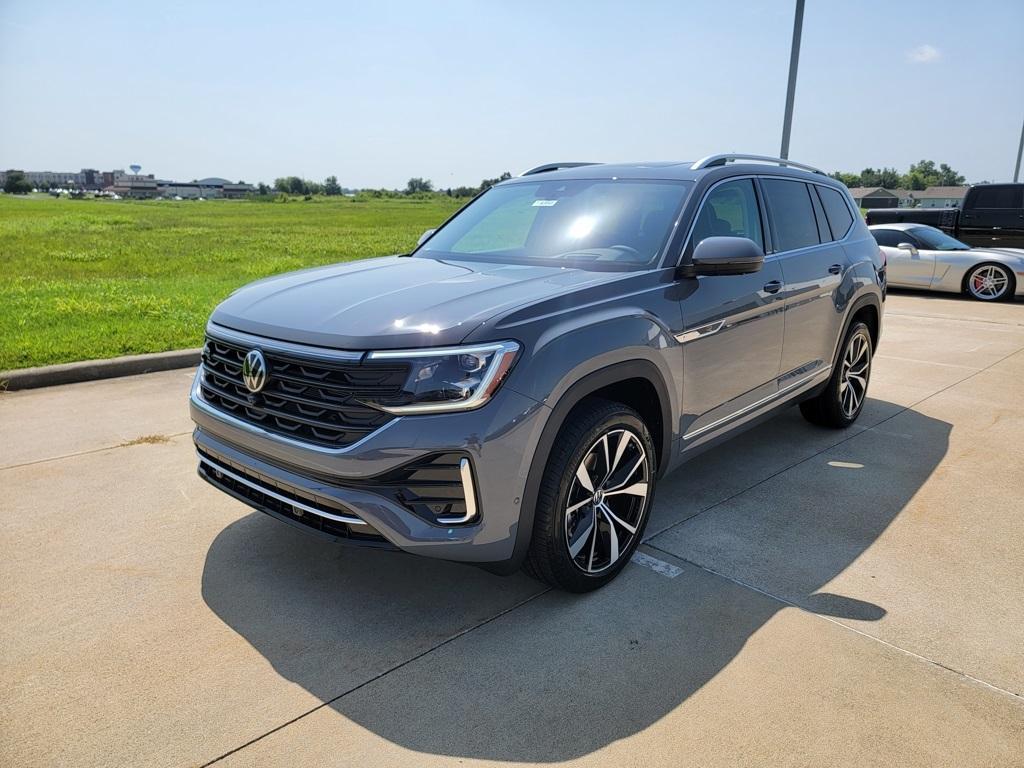new 2025 Volkswagen Atlas car, priced at $52,984
