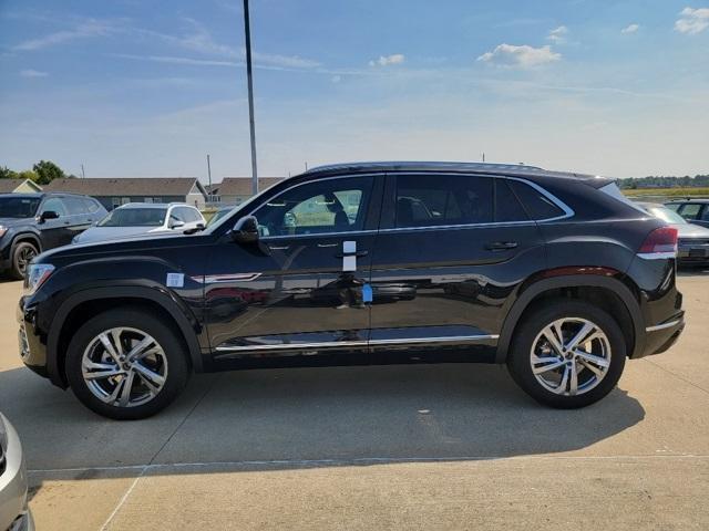 new 2024 Volkswagen Atlas Cross Sport car, priced at $49,241